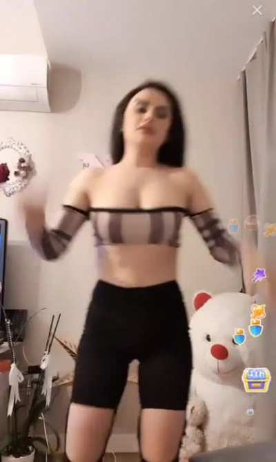 Naz mila göğüs
