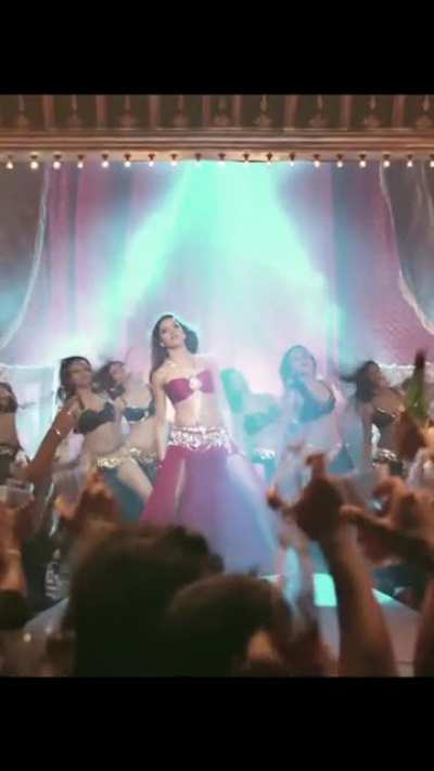 Deepika PADUKONE Goddess Of SEDUCTION & Erotism For a Reason 👙👠🔥🌹