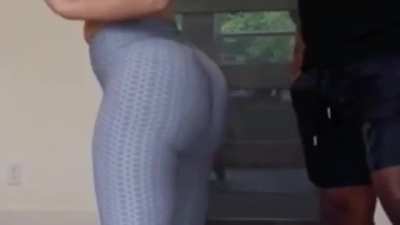Damn 🤤