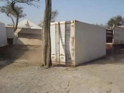 How to unload cargo containers in South Sudan