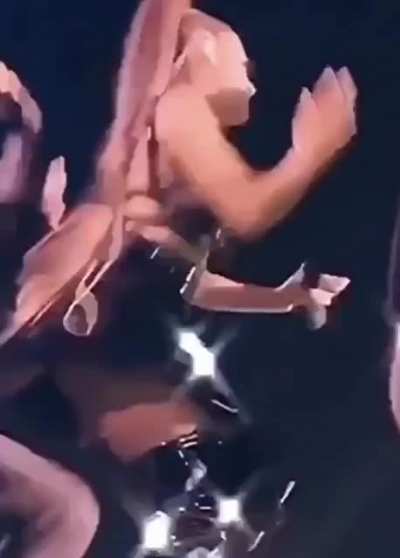 She knows what she’s doing 🍑