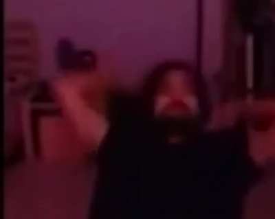Playstation/Xbox players when they don't get early Remix update but they get to watch all the Switch players lose their save files, be unable to play arena mode, and have a shitton of audio glitches