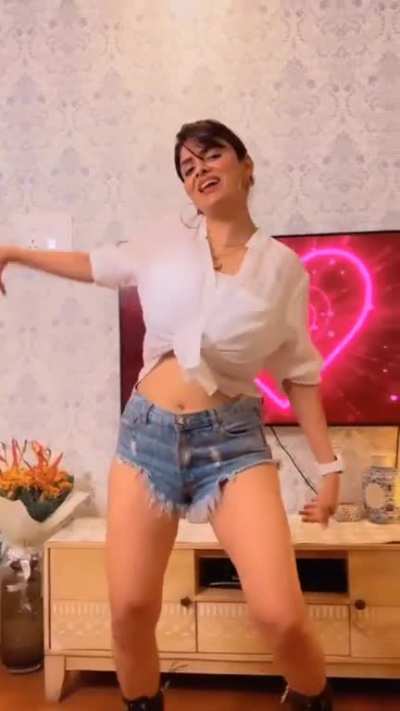 Anveshi Jain (new)