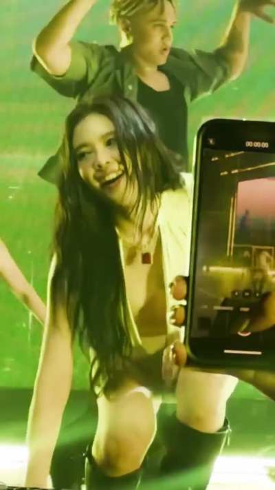 BLACKPINK - Jennie