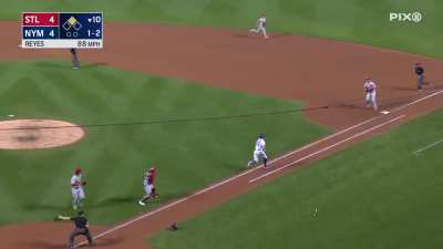 [Highlight] James McCann's dribble hit somehow spins fair to advance the winning runner to third with one out