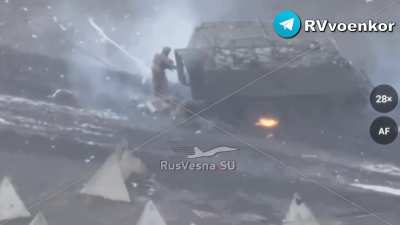 Ukrainian M113 and part of crew get hit by some sort of munit<wbr>ion-B<wbr>elgor<wbr>od direction