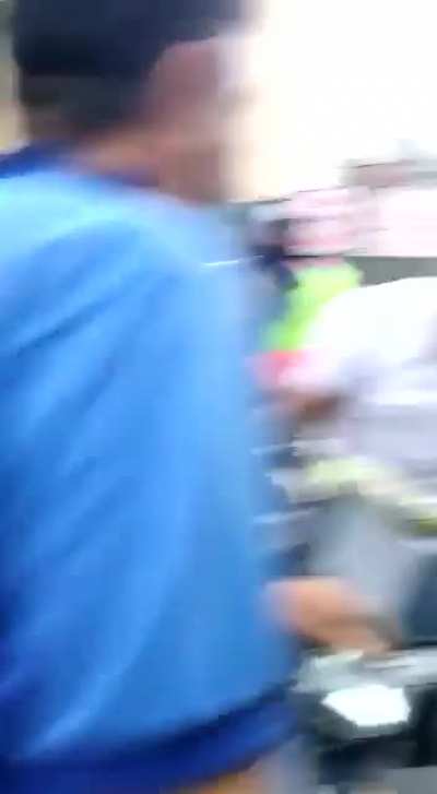 Violento accionar de dos municipales que le quebraron una costilla a un motociclista.