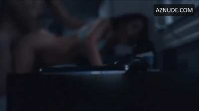 I love watching Alexa Demie taking it from behind (clip from Euphoria)