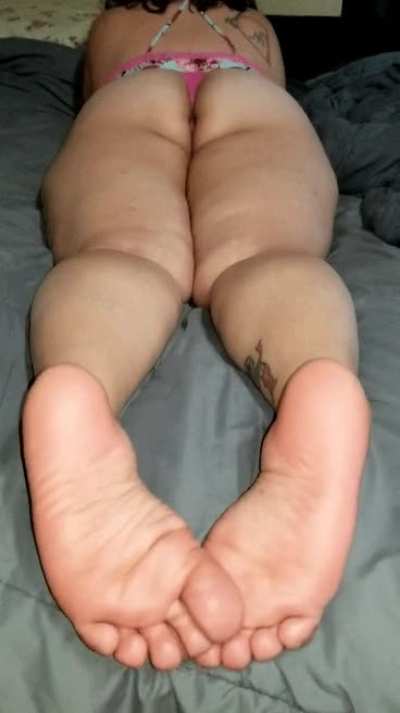 My favorite position to have my asshole eaten 🤤🤤🤤 BOOTY AND SOLES SETS ON SALE!!!