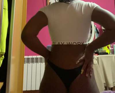 I'm 5'3, smash or pass? Be honest...