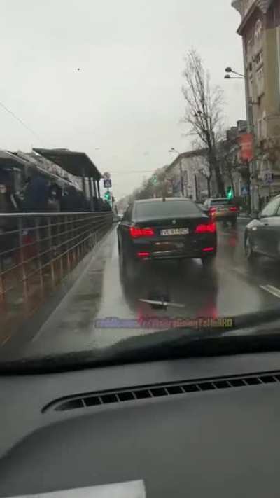 Un singur proprietar o batranica doctor din Germania. Iese la polish