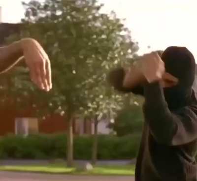 Slovenian and Gayreek Police be like