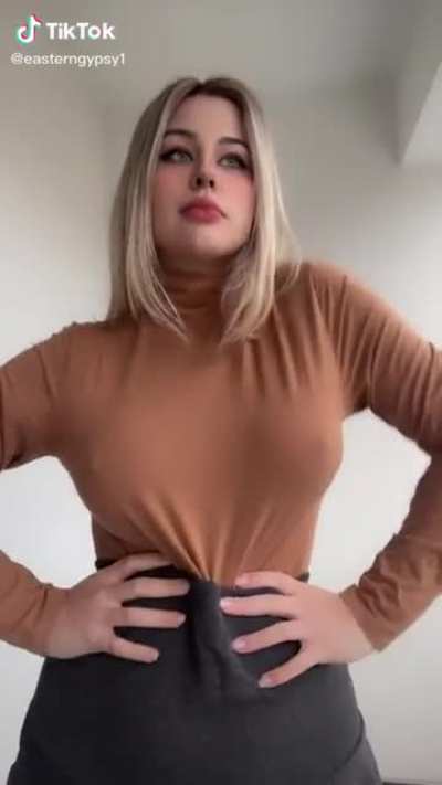 Tits spread happiness
