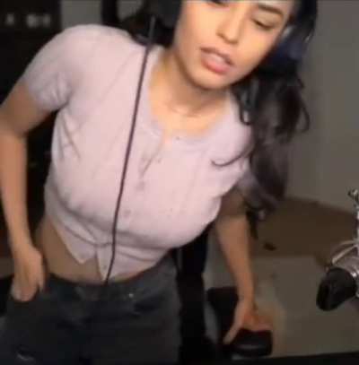 Some extra clips from Rae's stream