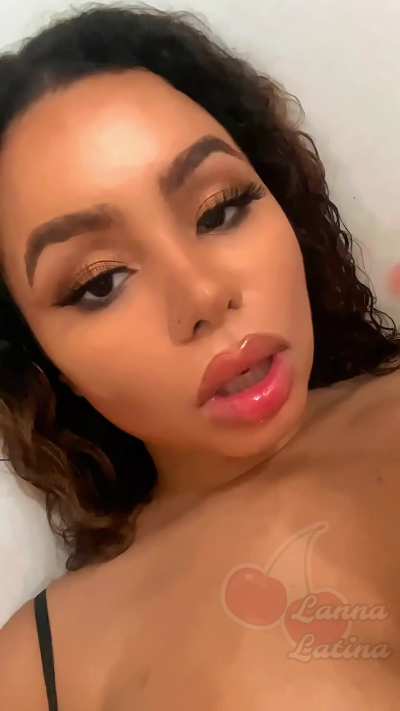 I really wanna suck on a big veiny white cock