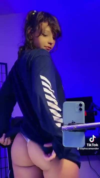 (soph<wbr>scama<wbr>nder) Thicc