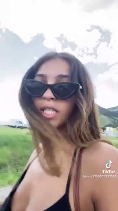 DM for her nudes
