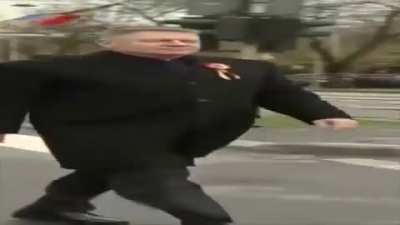 Wide Klaus Iohannis