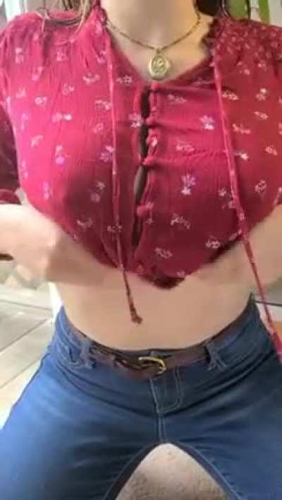 👀👀