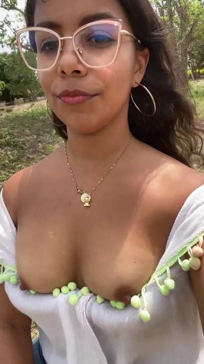 im a pleaser, so i show everyone my tits