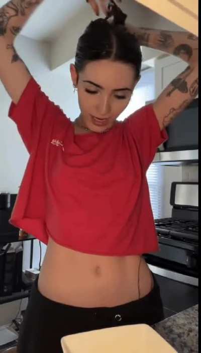 @/kennedyjaye Brief Shirt Lift 