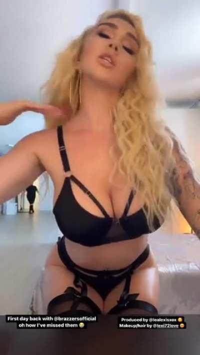 🔥🍑ʙᴀʀ<wbr>ʙɪᴇ ǫᴜᴇᴇɴ<wbr>🍑🔥