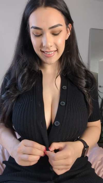 Asian GIF by leahgoeswilde