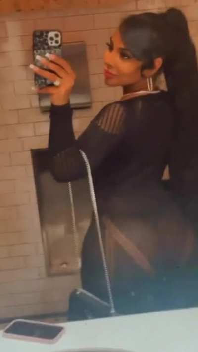 💎🍑🤳🏽🖤