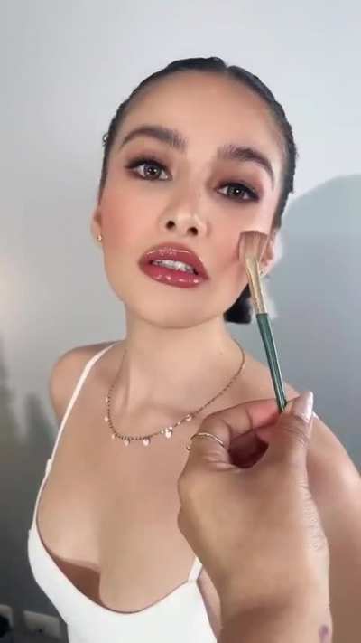 Elisse Joson