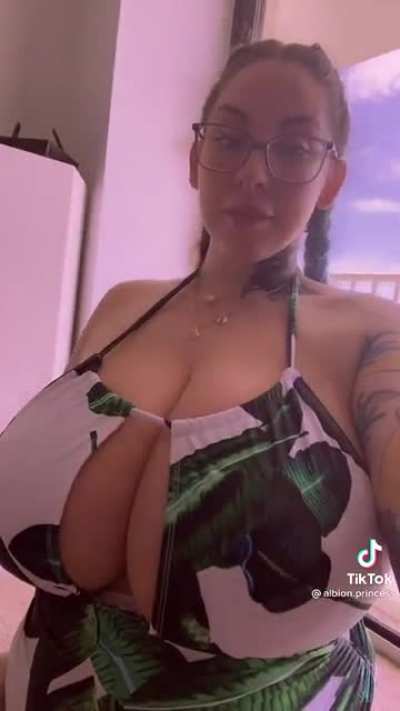 Mommy milkers galore