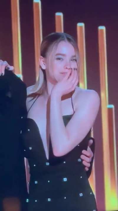 Milly Alcock looked a bit drunk during the acceptance speech. Love how she looks like she had a great time