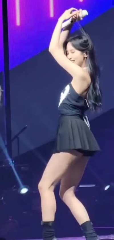 230629 Mina