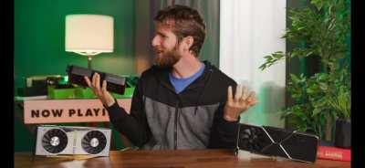 Linus : *drop something* PCMR : AAAAAAAAAA-