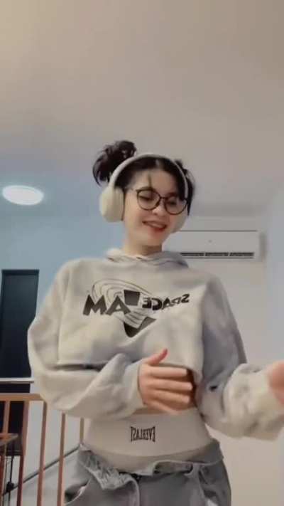 Criselda slow mo