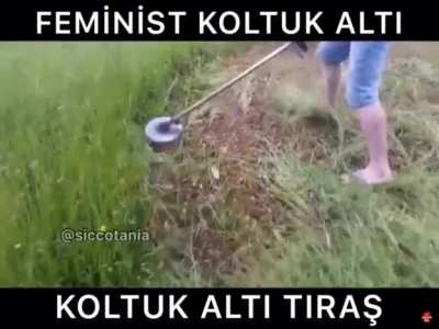 Koltuk altı kıllarımı almayarak güçlü kadın oluyorum 💪🏻👩🏾‍🦰♿️