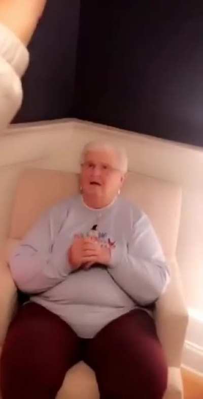 Бабуля зацени