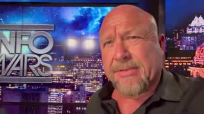[Real] Alex Jones reacts to the news that The Onion is taking over InfoWars; blames Trump for joining forces with the Democrats to shut him down