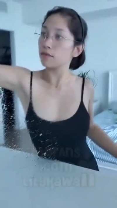 Hi