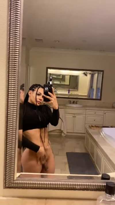 Mirror, mirror on the wall 😏
