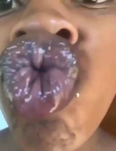🤤