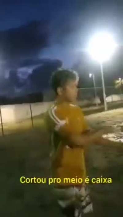 '-'
