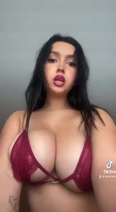 @briela0v
