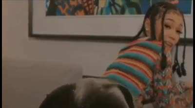 Coi twerking