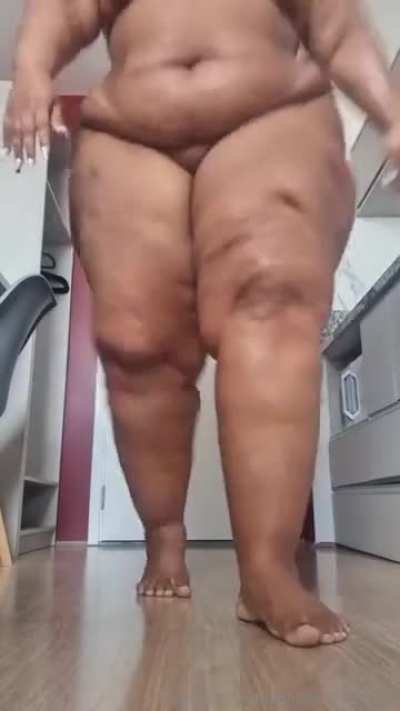 Applause from Mom's fat ass*💖<wbr>💗🍑🍑🥵🔥<wbr>🔥💥
