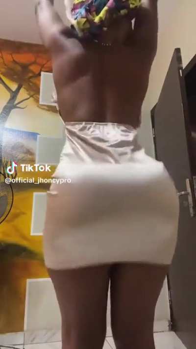 @official_jhoncypro