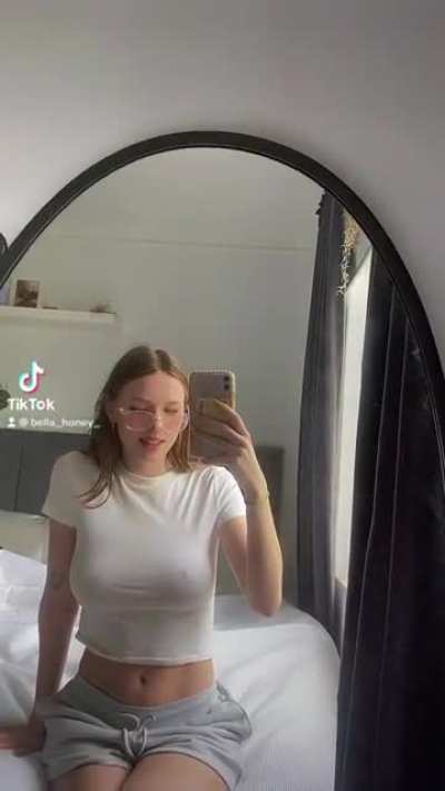 bella_honey_