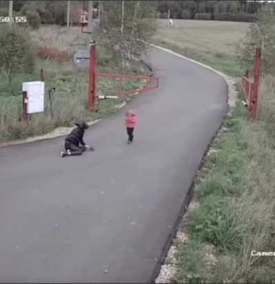 Why would you do this with two kids? 🤦‍♂️
