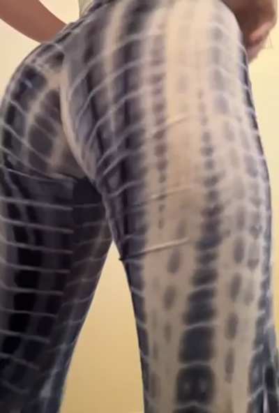 Jiggle jiggle