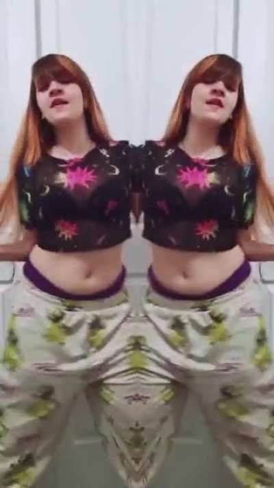 tiene bonito estomago