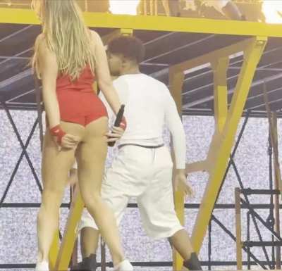 Performing Sports Car & Greedy Live, Sep 2025